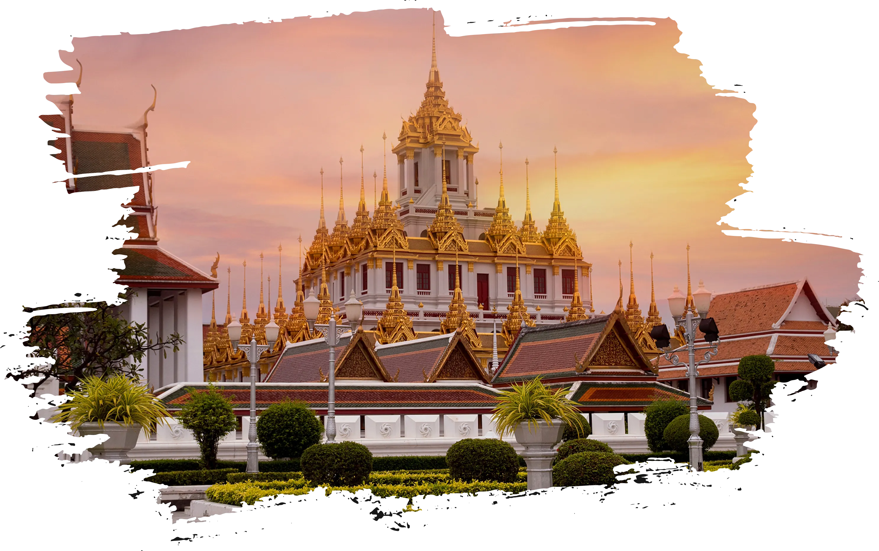 Wat Ratchanadaram (Loha Prasart)